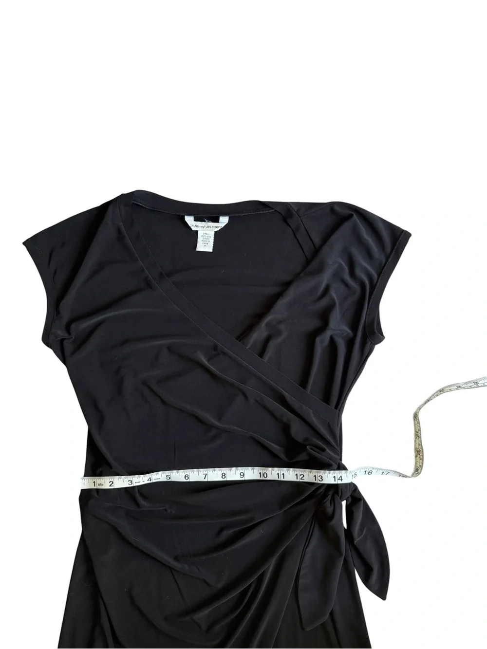 Diane Von Furstenberg DVF Black Silk Jersey Wrap‎ Dress Classic LBD Tie Waist 🎀